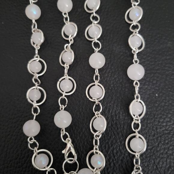 Iridescent moonstone & quartz crystal necklace, bow & arrow pendant - Picture 2 of 7